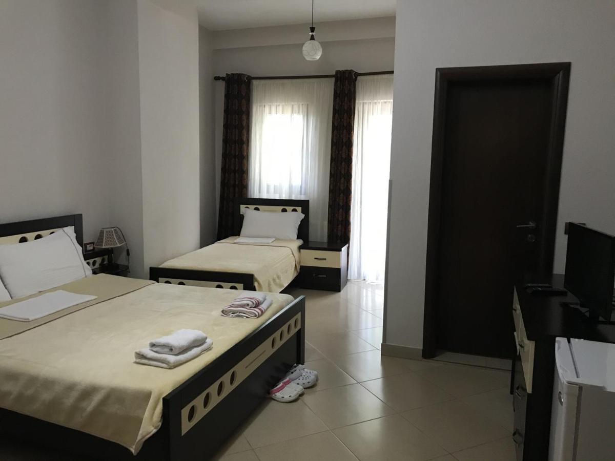 Hotel Camping Lin Bilik gambar