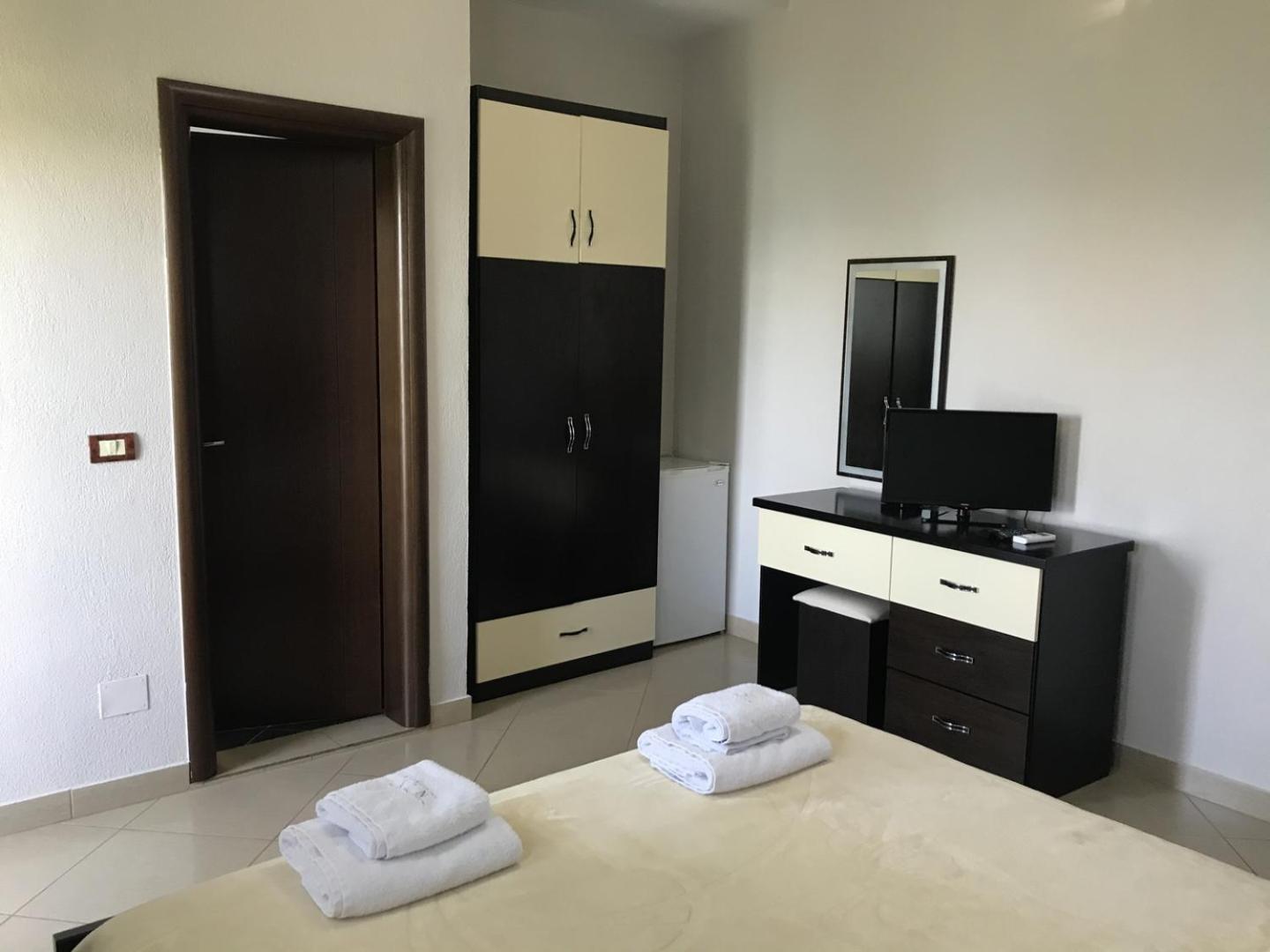 Hotel Camping Lin Bilik gambar