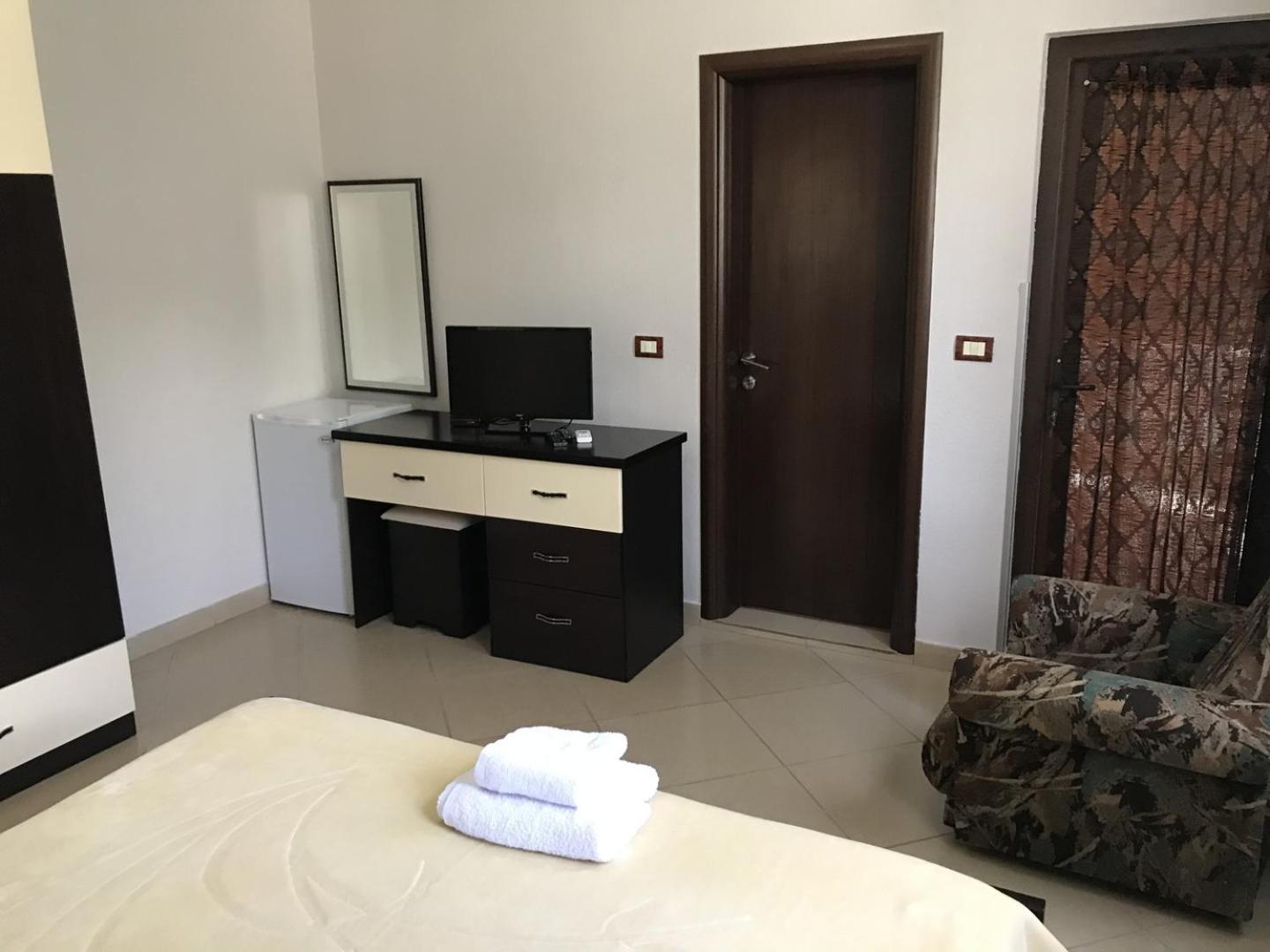 Hotel Camping Lin Bilik gambar