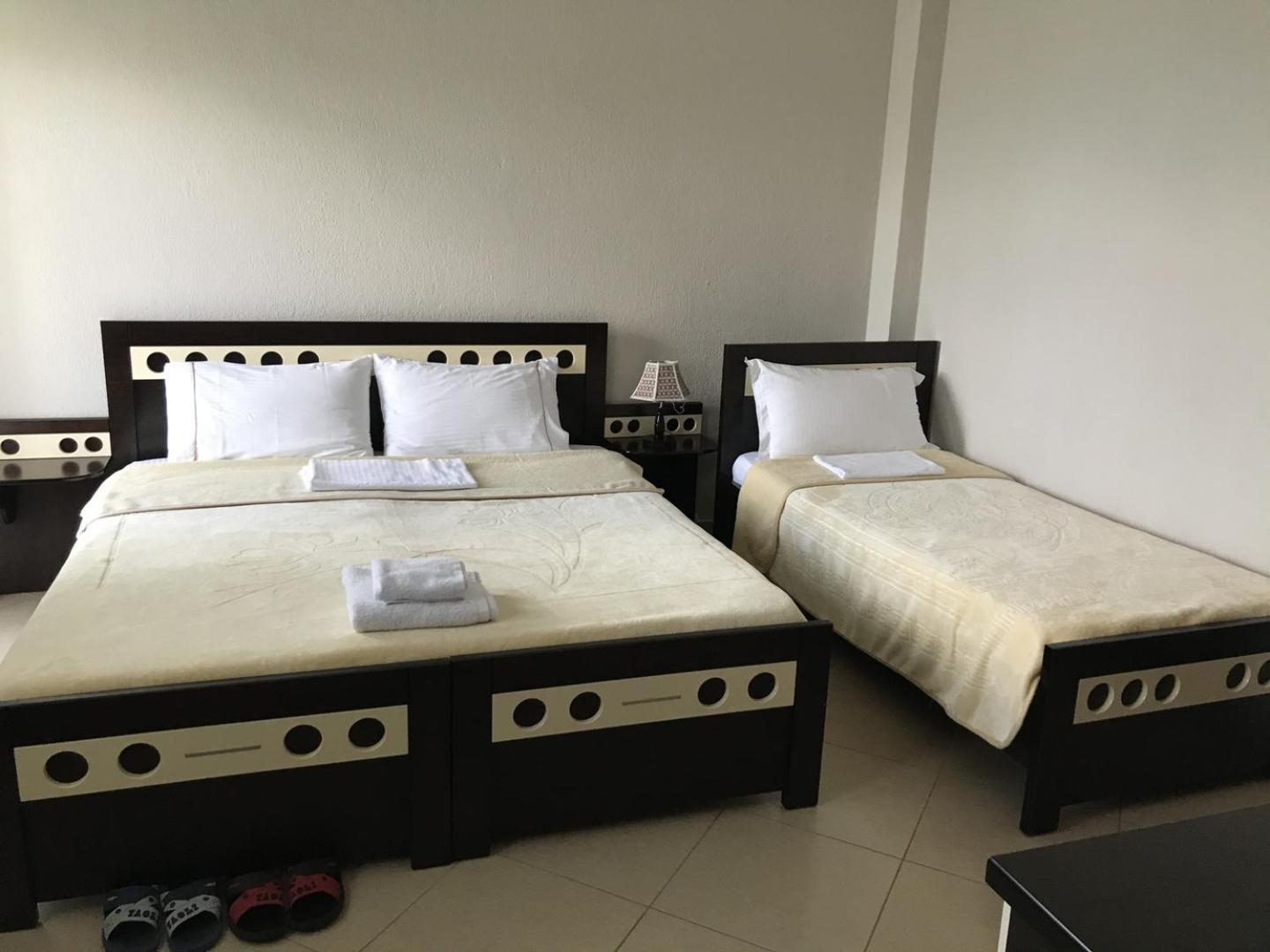 Hotel Camping Lin Bilik gambar